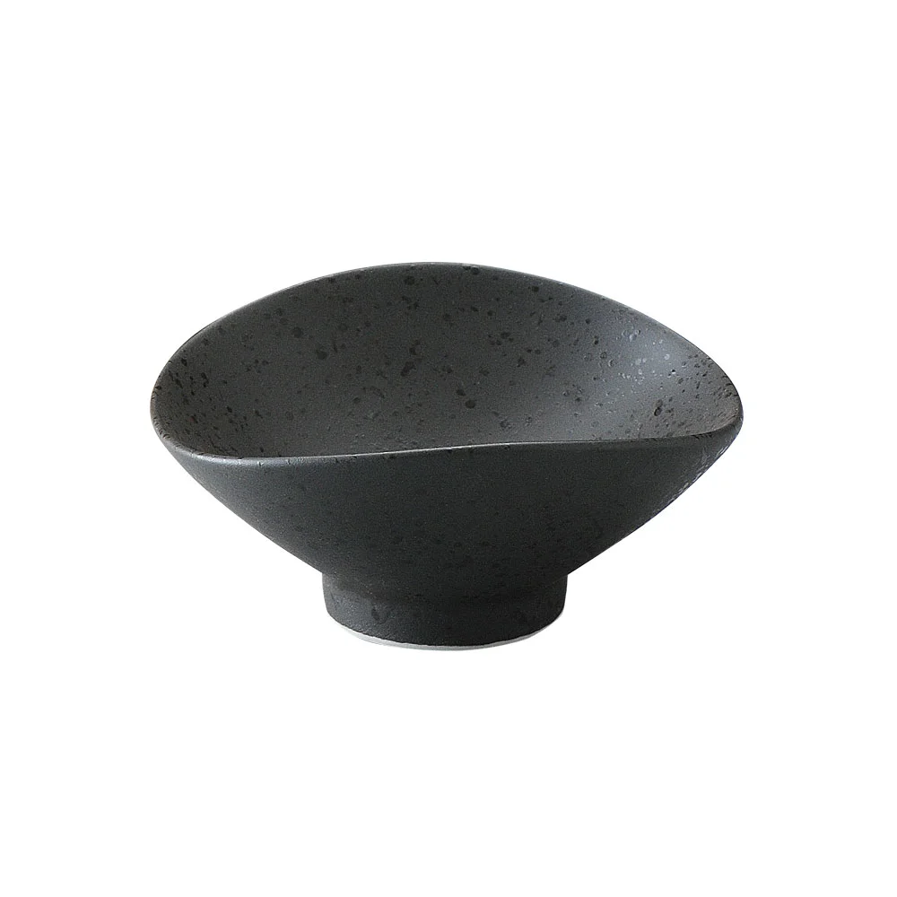 黒吹笠型小鉢